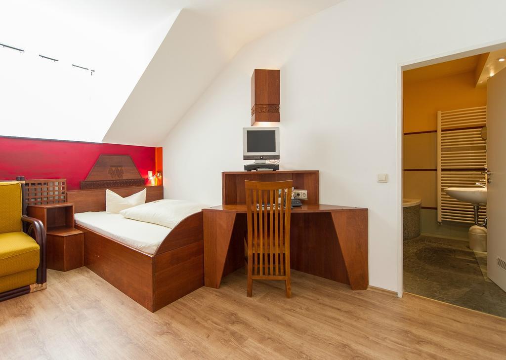 Hotel Monpti Χαϊδελβέργη Δωμάτιο φωτογραφία